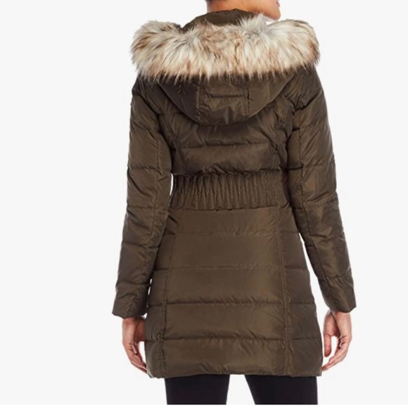 Puffer Jacket with Cinched Waist and Faux Fur Trim Hood - Picture 2 of 11